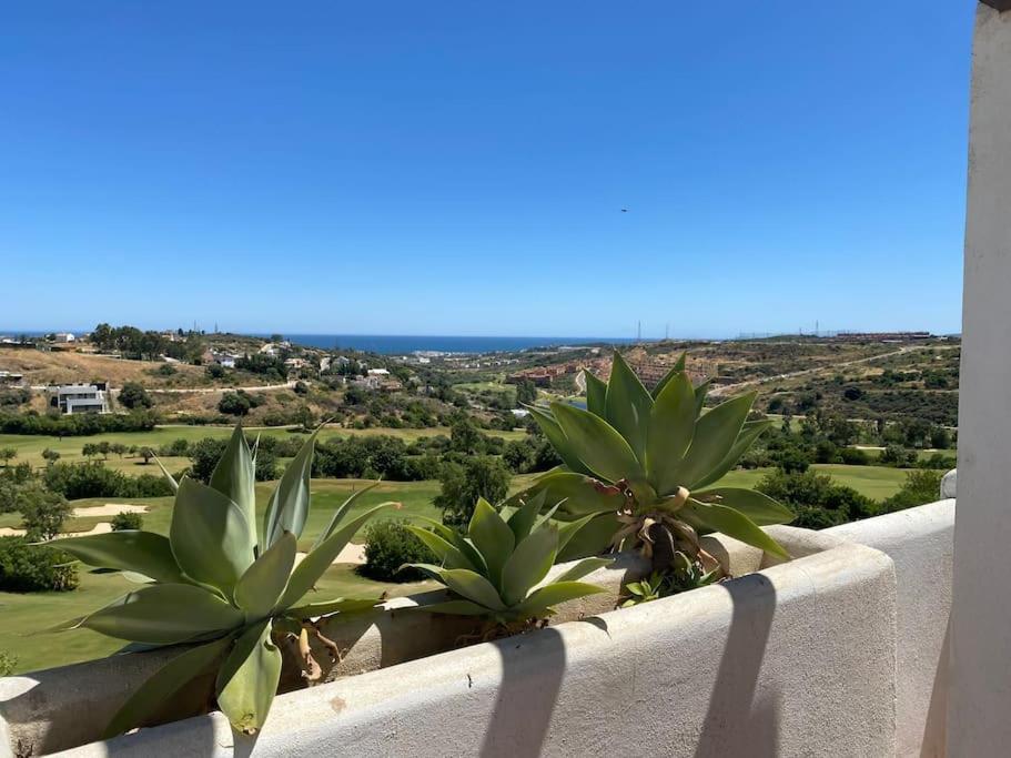 Penthouse Seaview And Golf Valle Romano Estepona Eksteriør billede