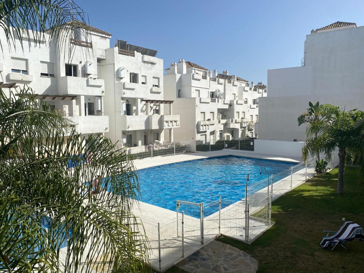 Penthouse Seaview And Golf Valle Romano Estepona Eksteriør billede